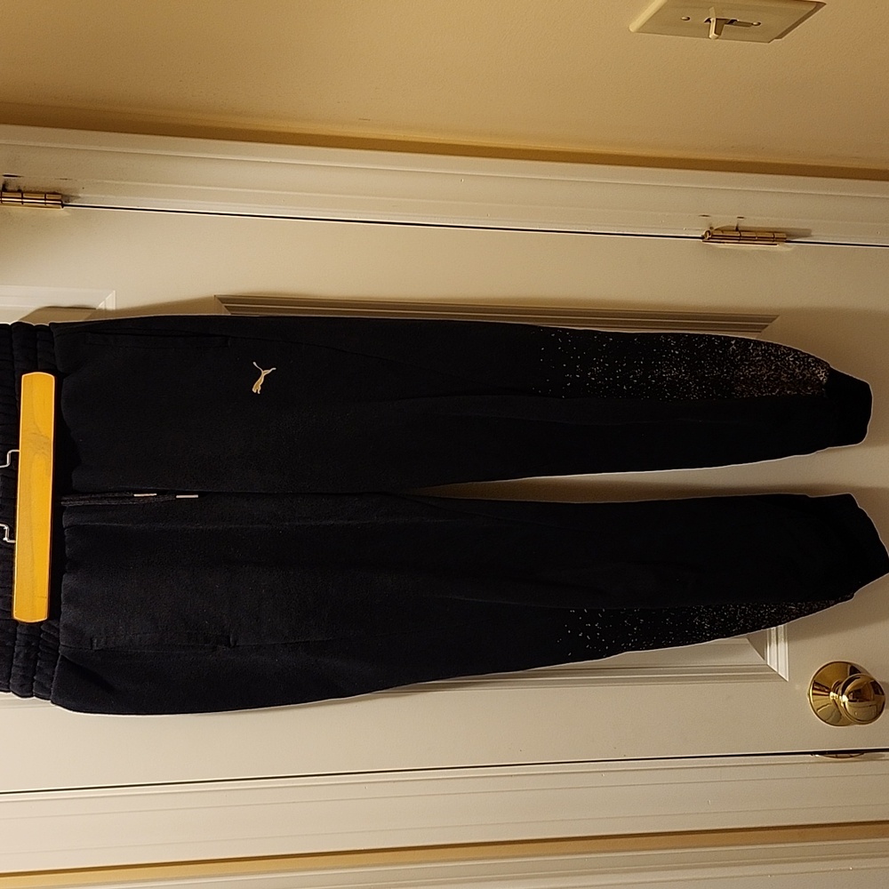 Puma Black/Gold Sweatpants XS